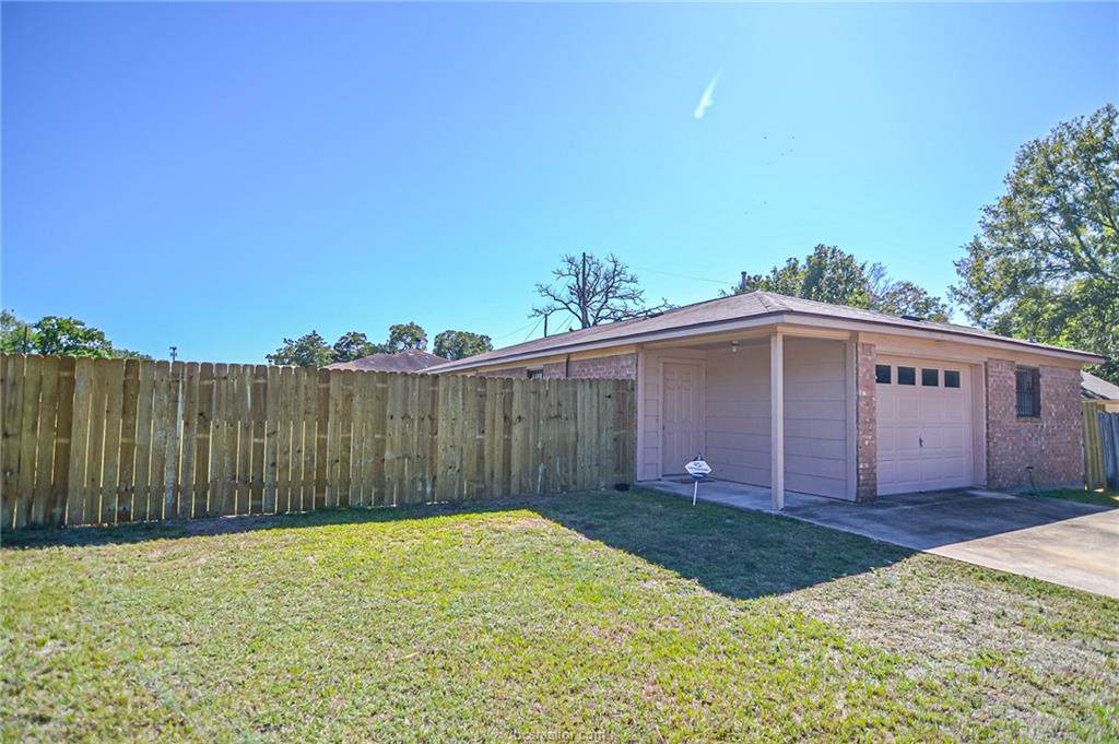 2706 Echo Glen - Photo 1 2706 Echo Glen - Photo 1