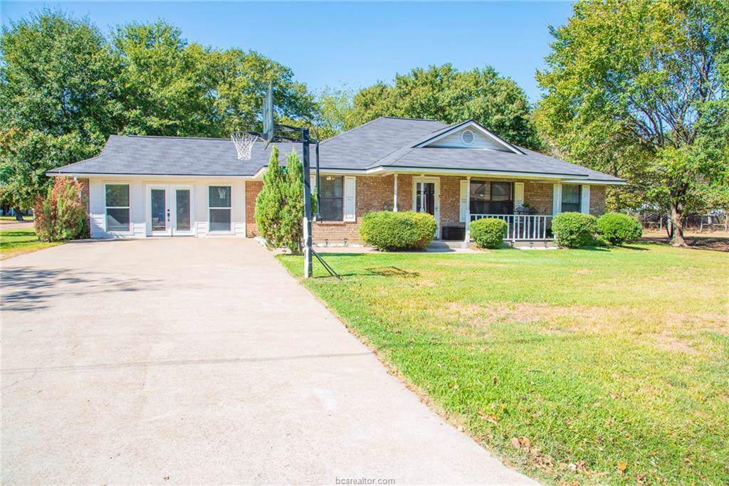 298 10th Street - Photo 1