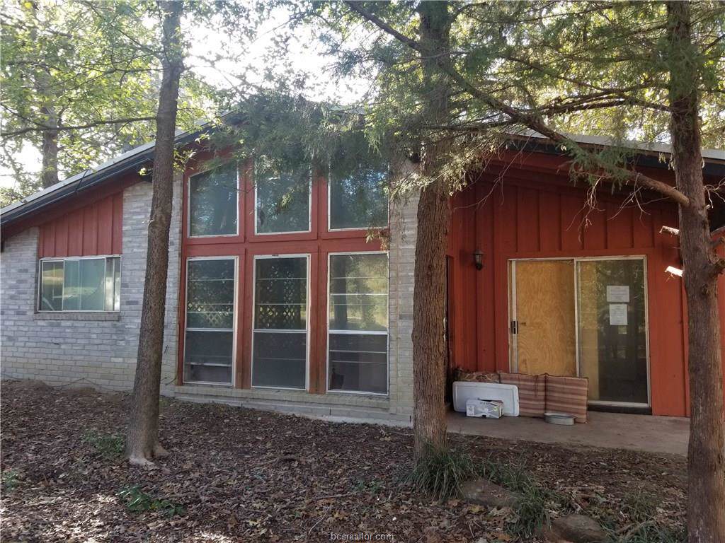 446 Crab Apple Drive - Photo 1
