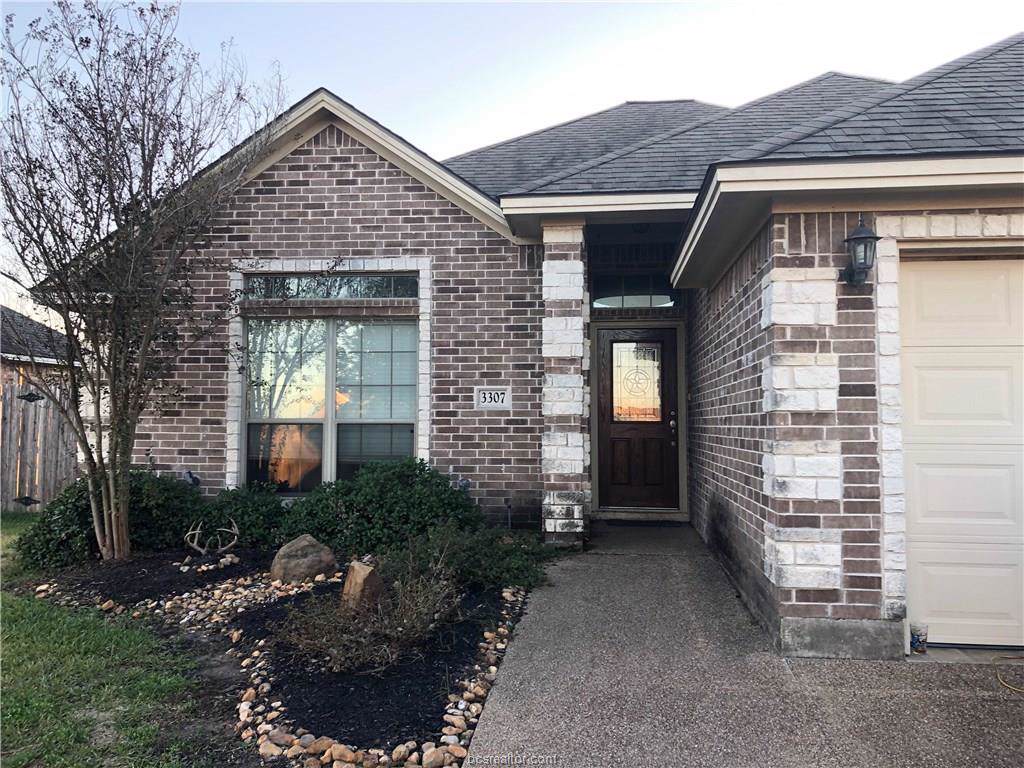 3307 Keefer - Photo 1