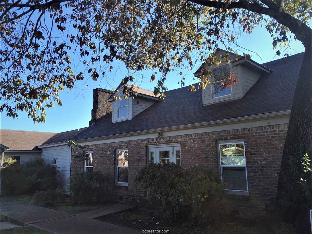 403 E Villa Maria - Photo 1