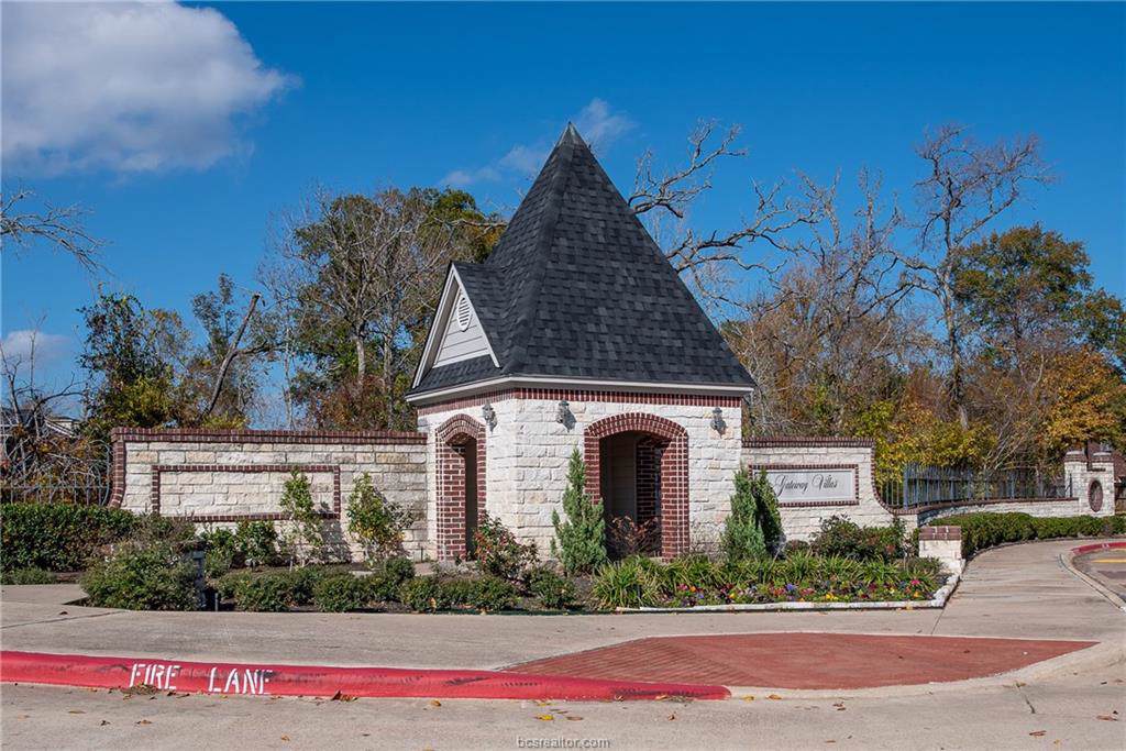 102 Forest Drive - Photo 1