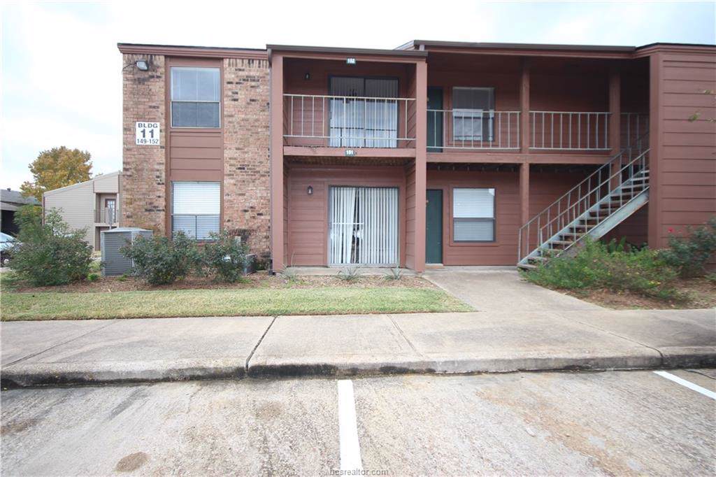 904 University Oaks - Photo 1