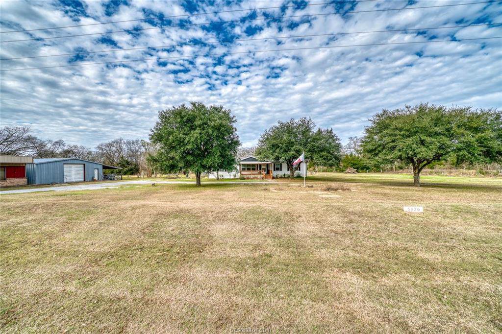 5526 Highway 90 - Photo 1