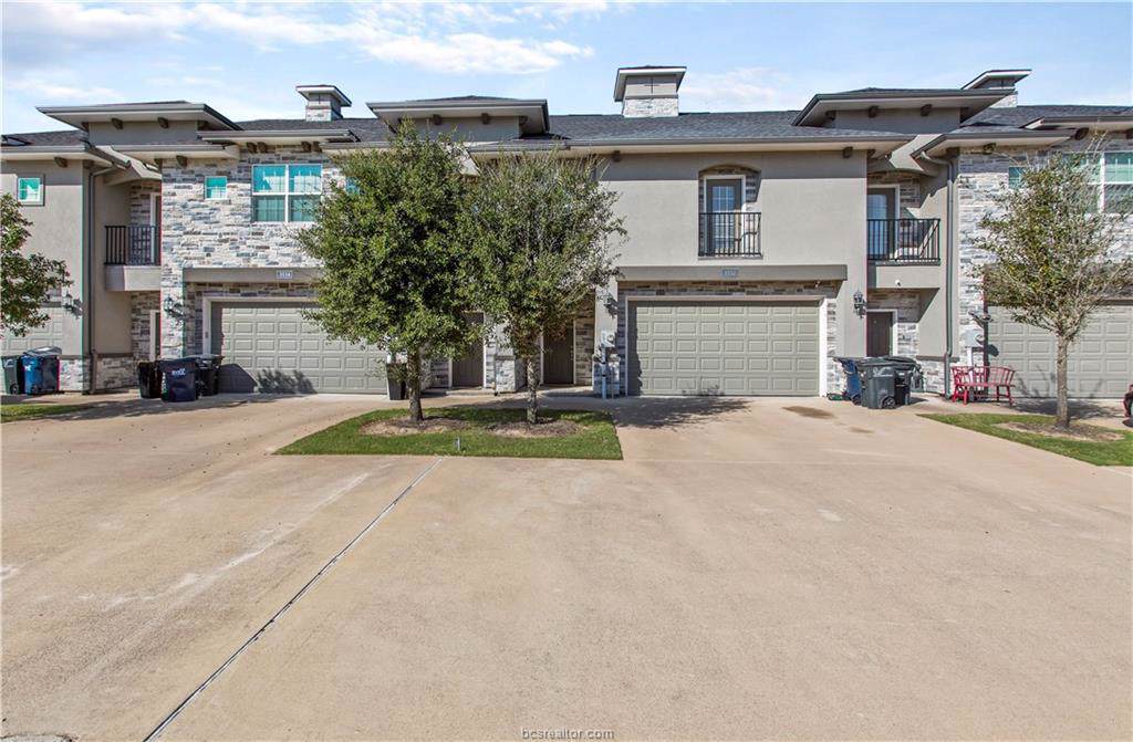 3532 Summerway Drive - Photo 1