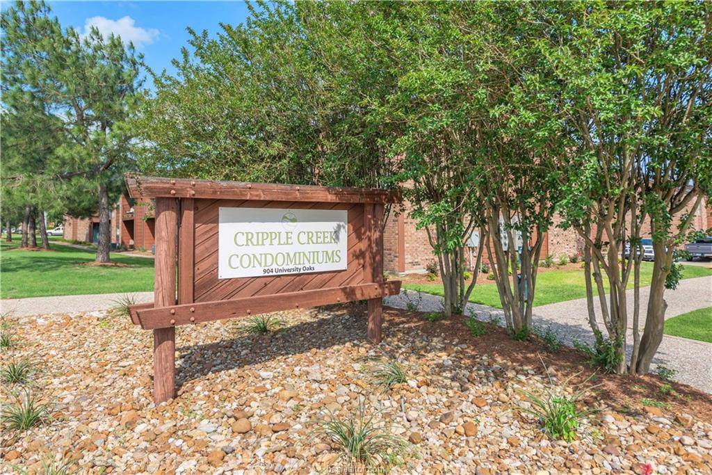 904 University Oaks Drive - Photo 1