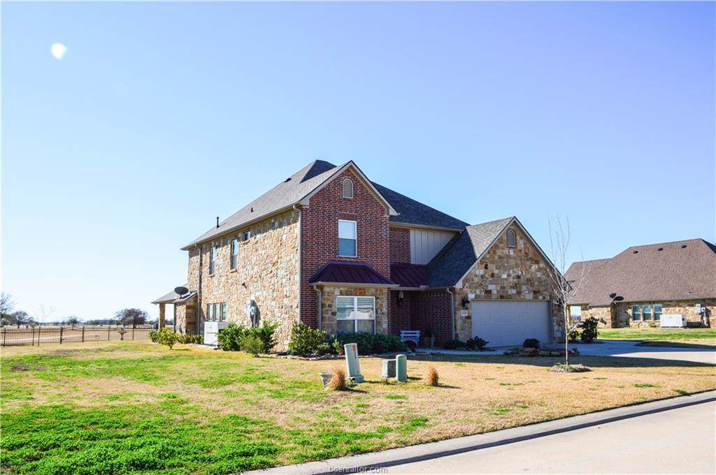 2021 Eagle View Drive - Photo 1 2021 Eagle View Drive - Photo 1