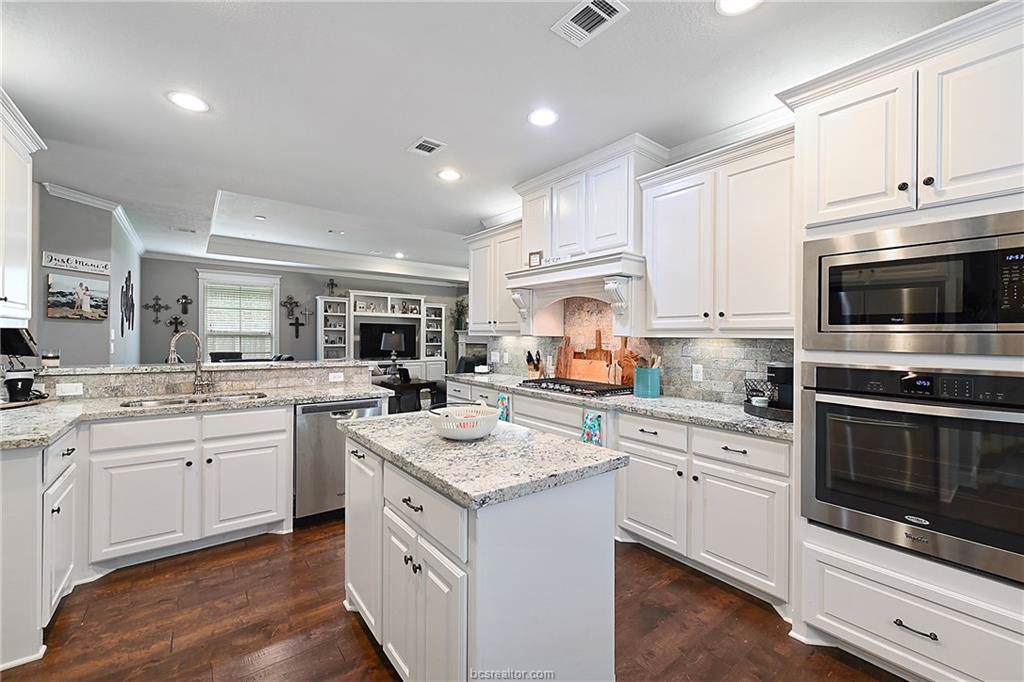 15611 Long Creek Lane - Photo 1