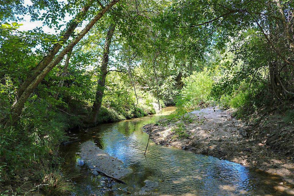 11956 Hwy 90 N - Photo 1