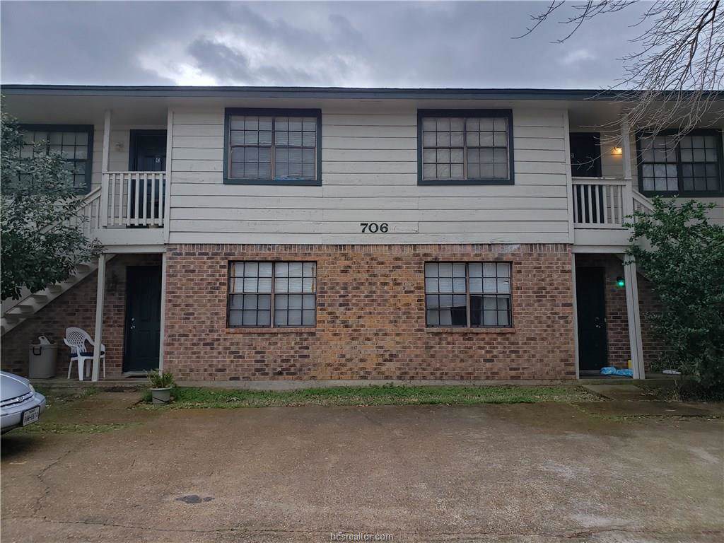 706 Navarro Drive - Photo 1