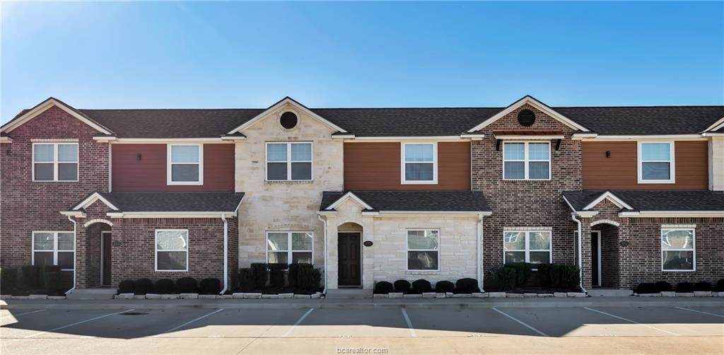 301 Southwest Parkway - Photo 1