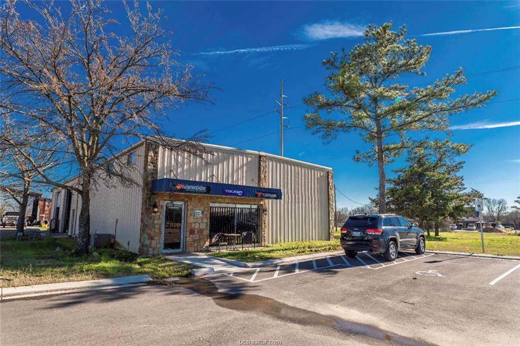5918 State Highway 21 - Photo 1