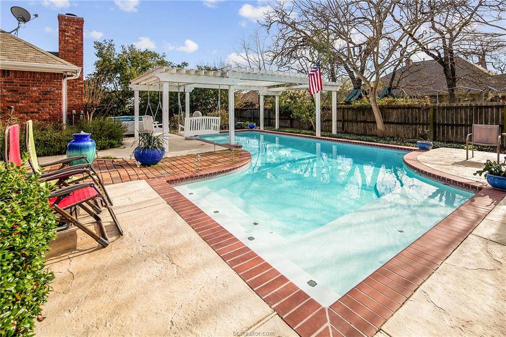 4606 Bogey Court - Photo 1