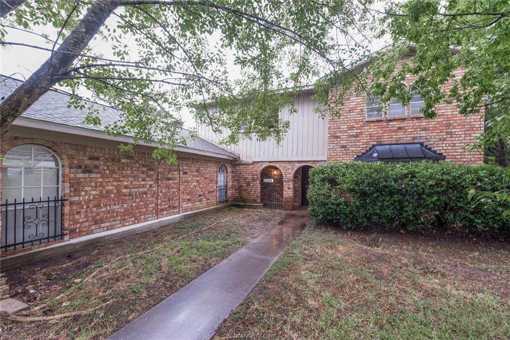 2304 Briar Oaks Drive - Photo 1