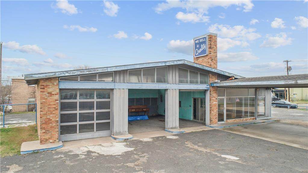 2100 Texas Avenue - Photo 1