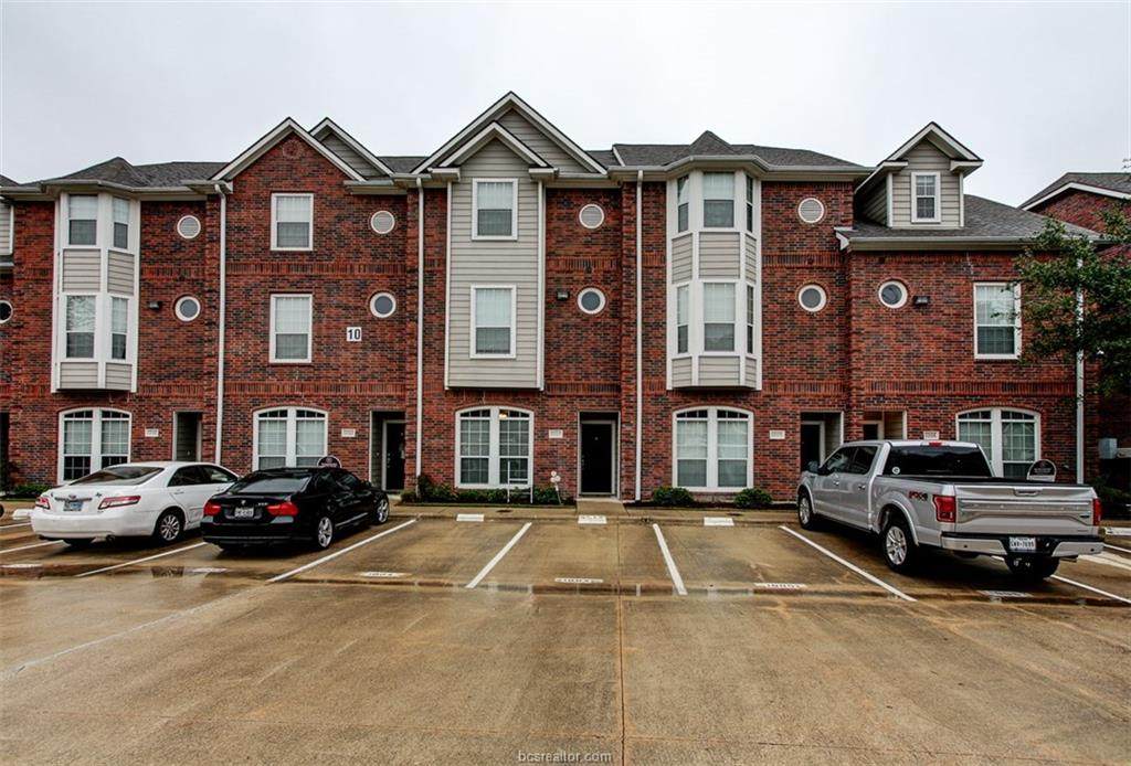 305 Holleman Drive - Photo 1
