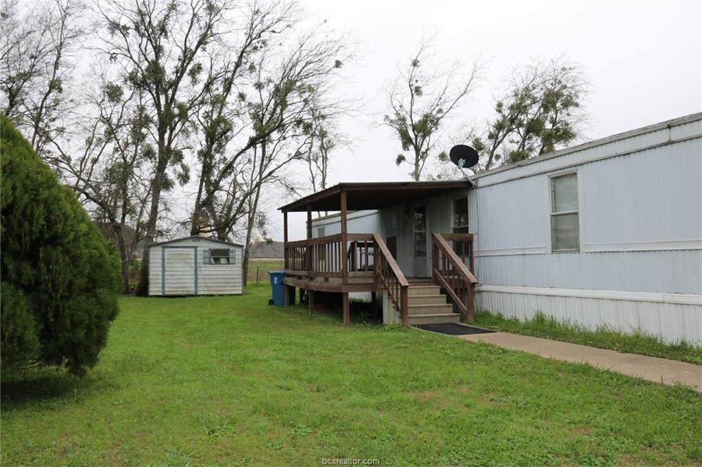 203 Camelot Lane - Photo 1