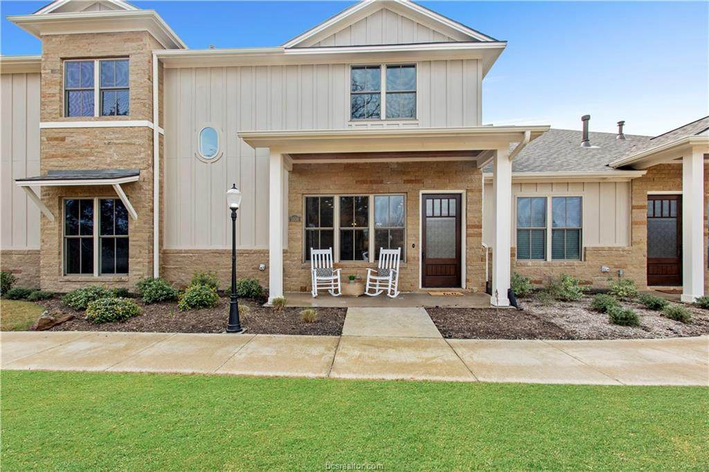 2808 Maroon Court - Photo 1