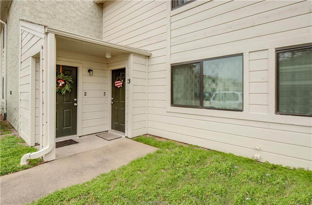 4513 Carter Creek Parkway - Photo 1