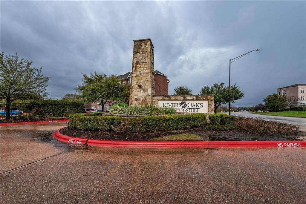305 Holleman Drive - Photo 1