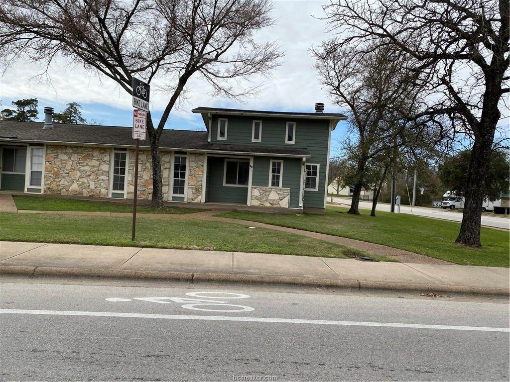2800 Longmire Drive - Photo 1