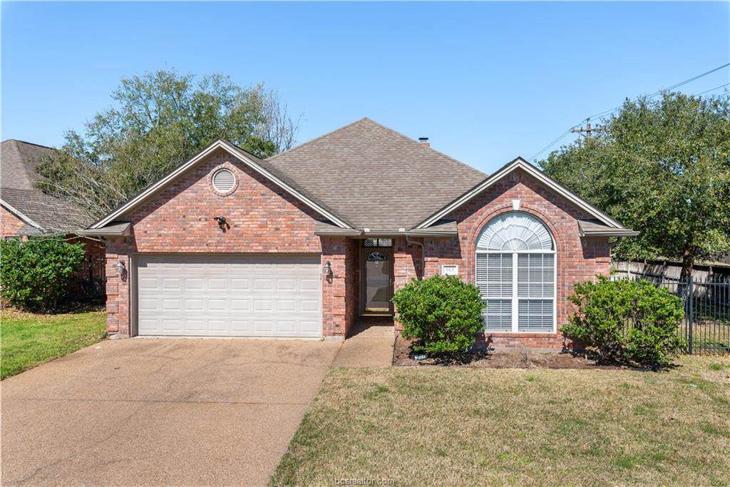 613 Clovis Court - Photo 1