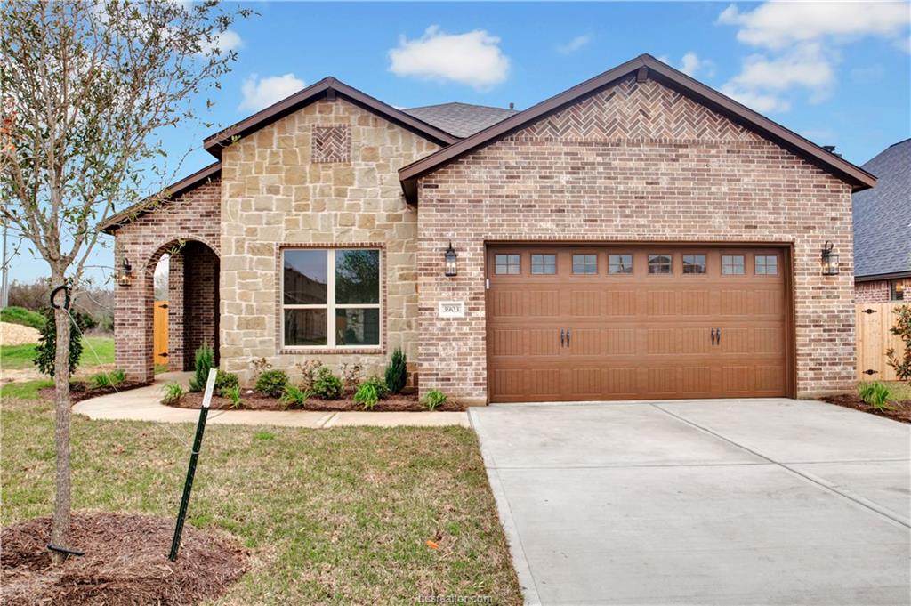 3903 Eskew - Photo 1