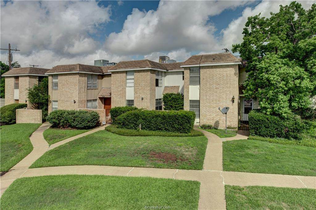 3806 Plainsman Lane - Photo 1