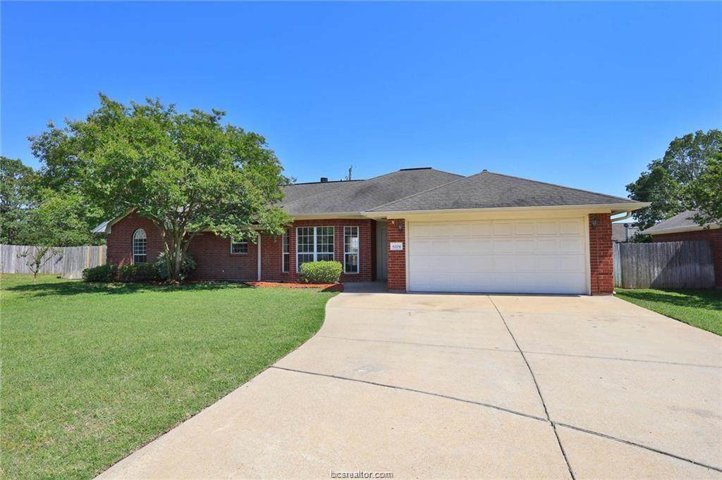 6204 Stratford - Photo 1