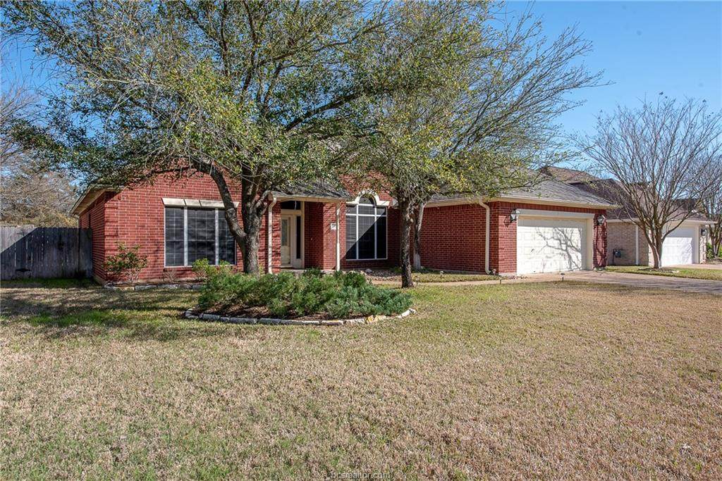 4002 Park Hurst - Photo 1