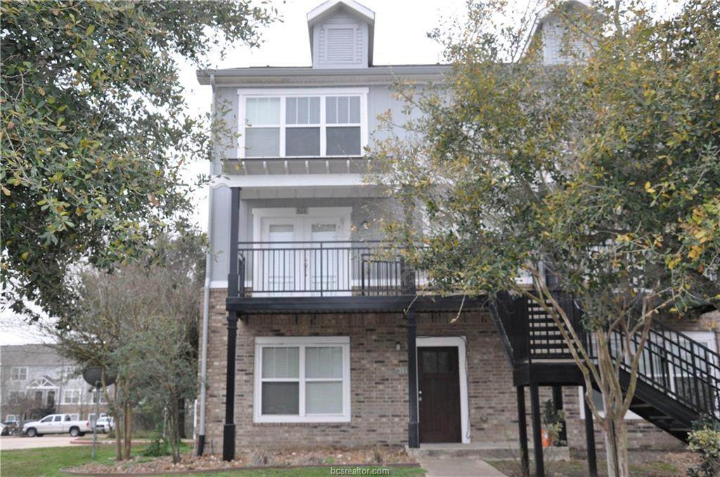 1725 Harvey Mitchell Parkway - Photo 1