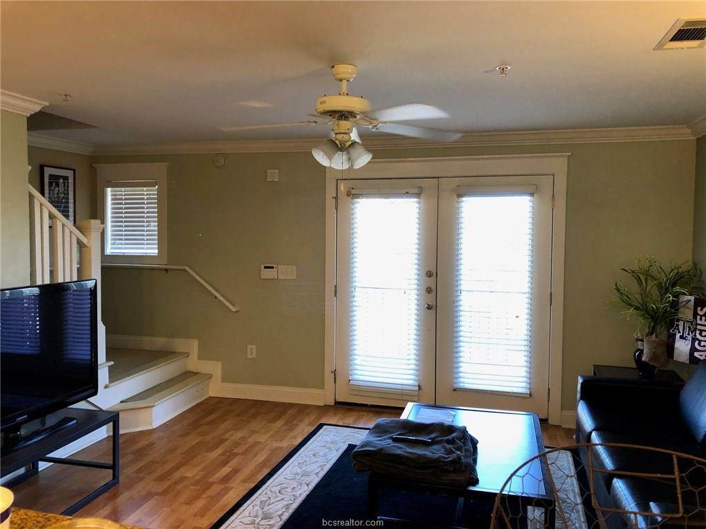1725 Harvey Mitchell Parkway - Photo 1