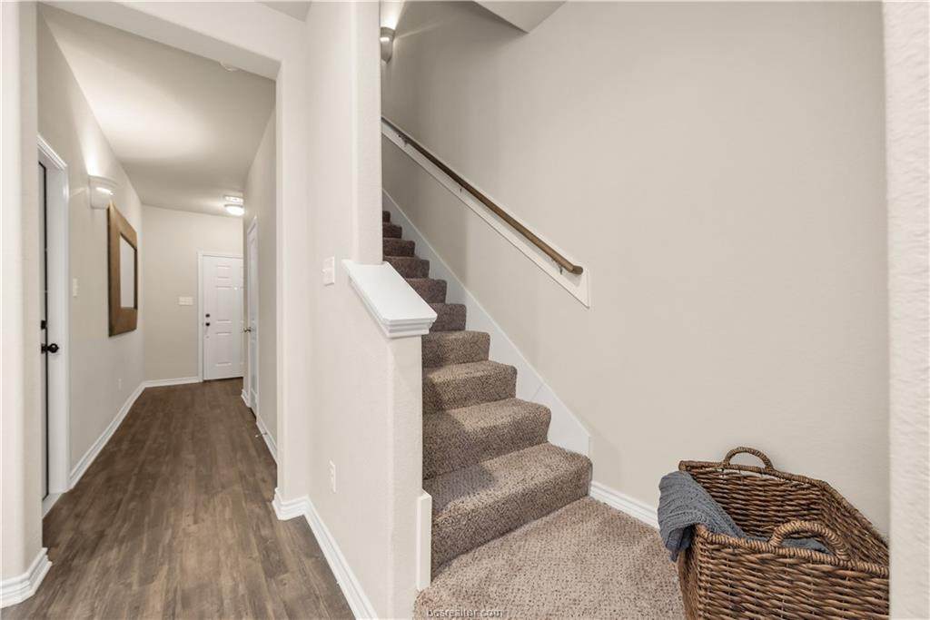 505 Hayes Drive - Photo 1