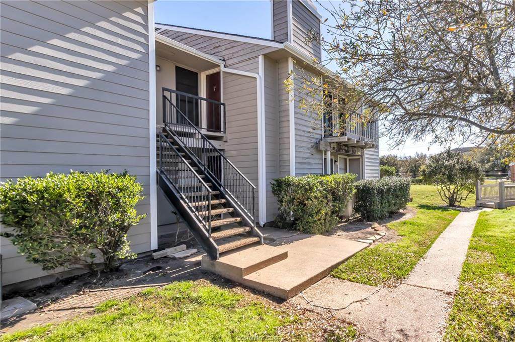 1901 Holleman Drive - Photo 1