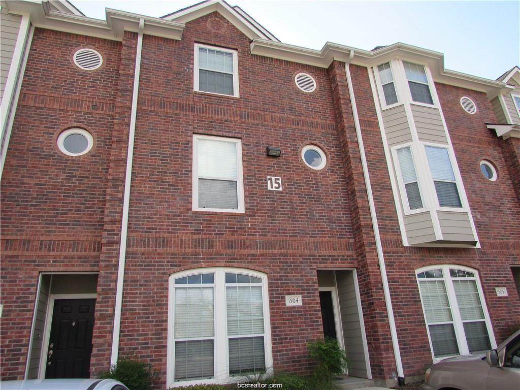 305 Holleman Drive - Photo 1