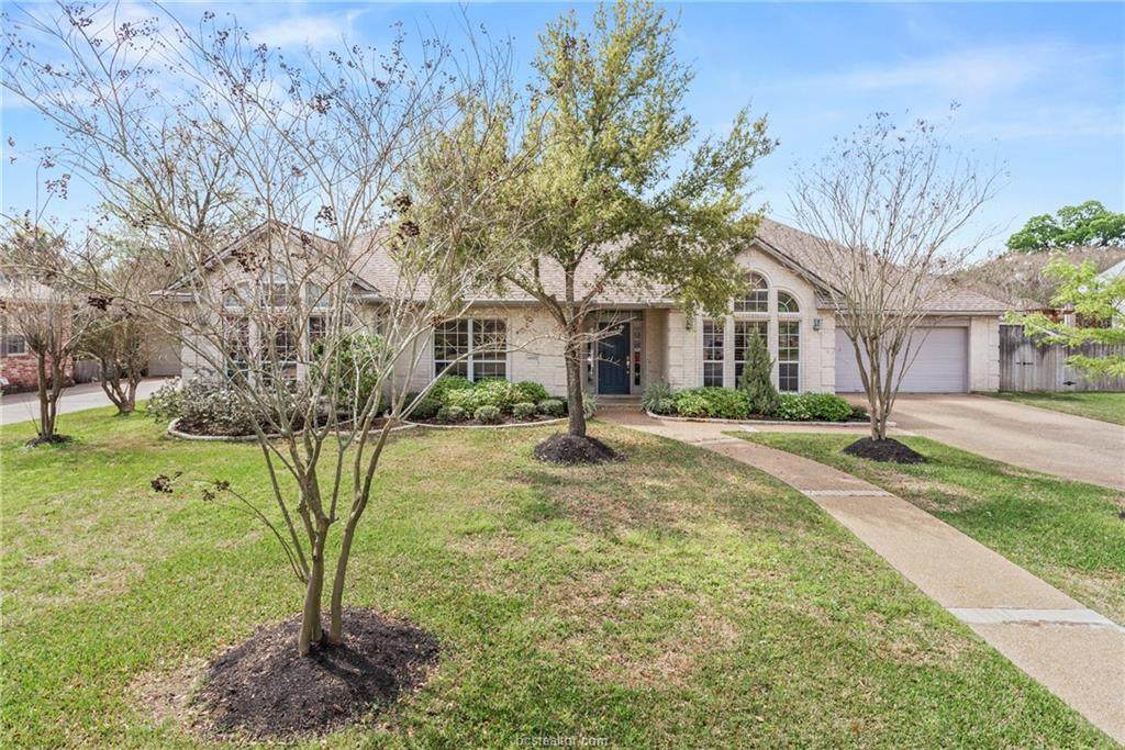 4602 Bogey Court - Photo 1