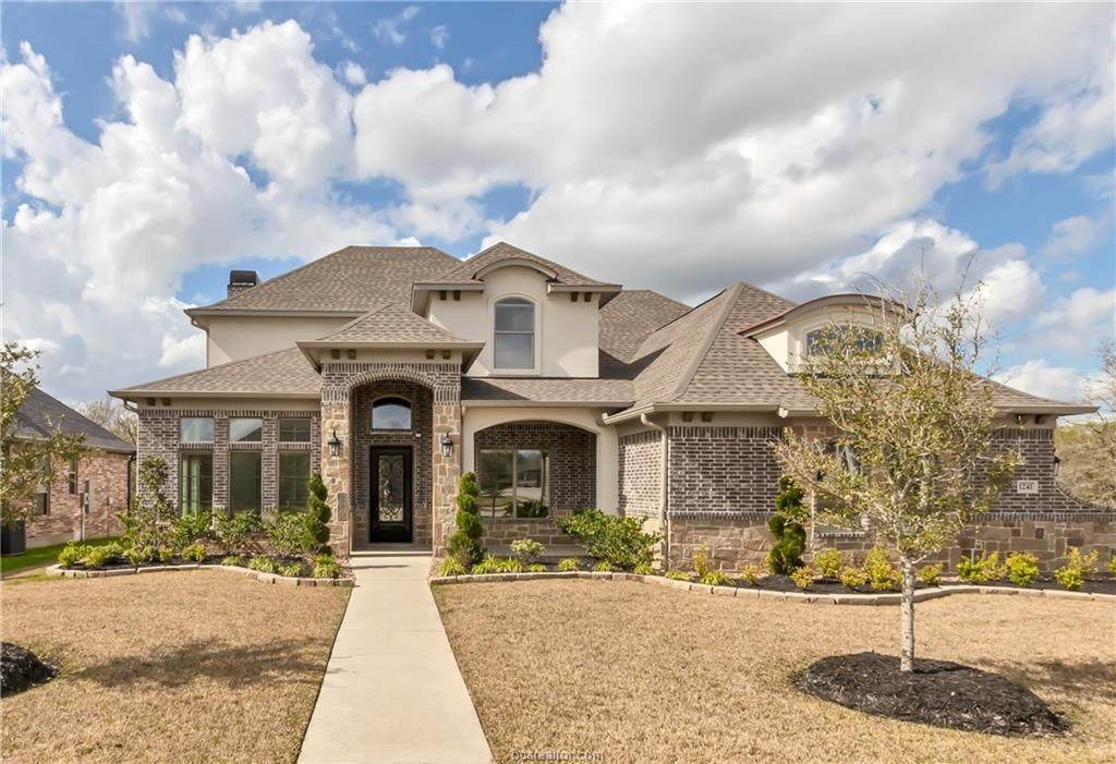 1241 Quarry Oaks Drive Drive - Photo 1