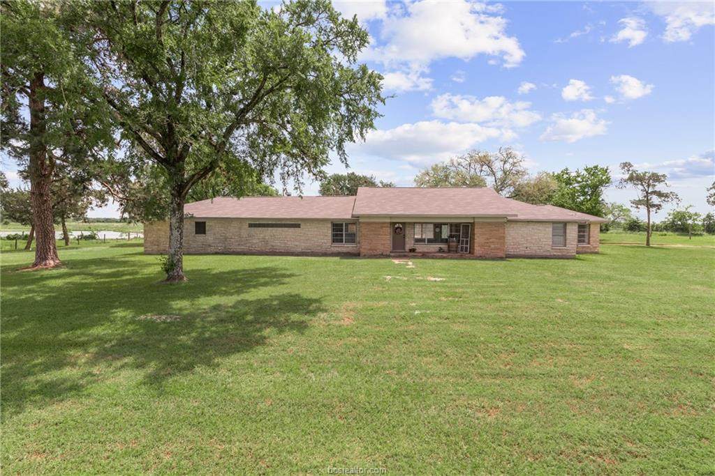 12460 Fm 3090 - Photo 1 12460 Fm 3090 - Photo 1