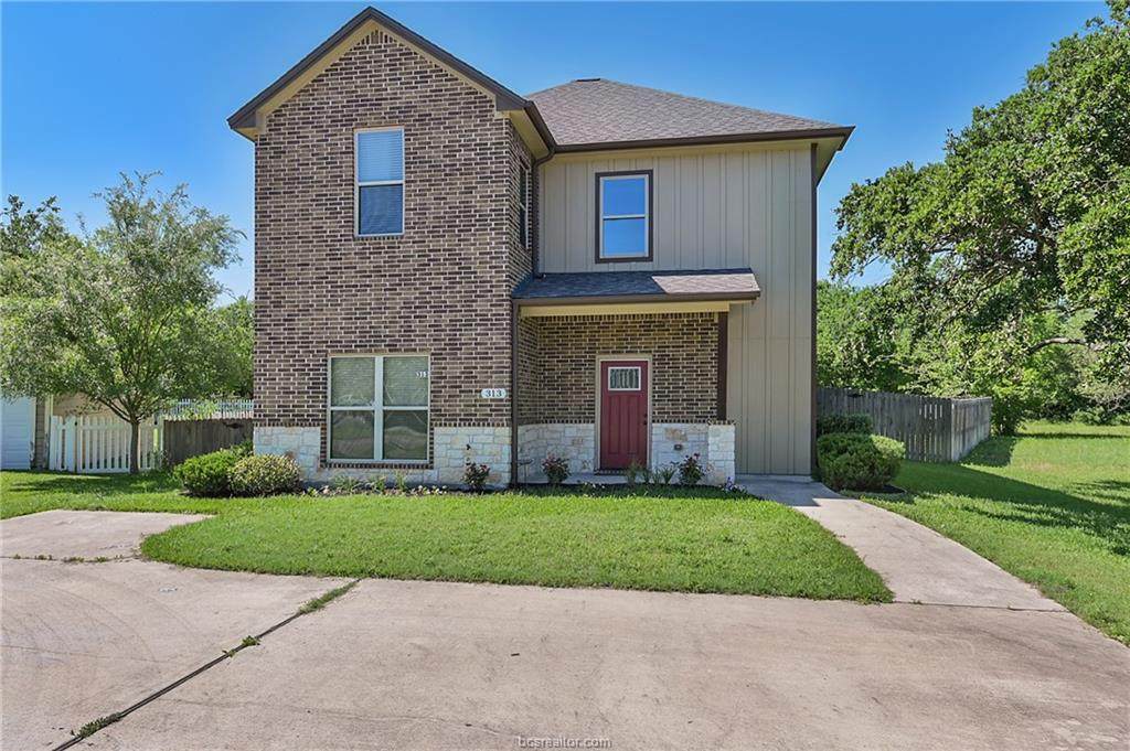 313 Bolton - Photo 1