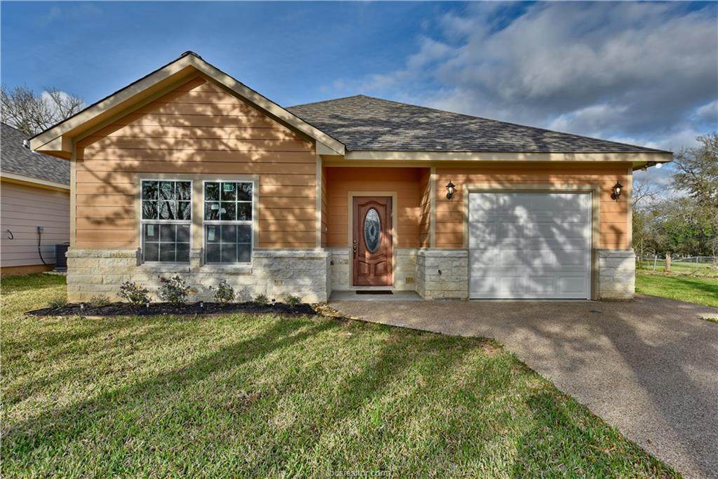 228 Apple Street - Photo 1