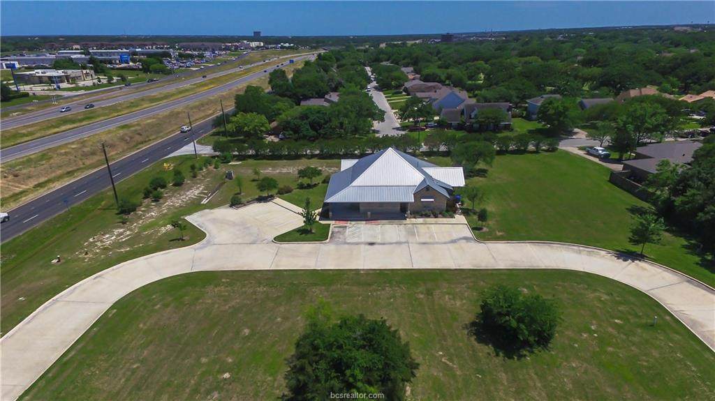 801 N Earl Rudder Freeway - Photo 1
