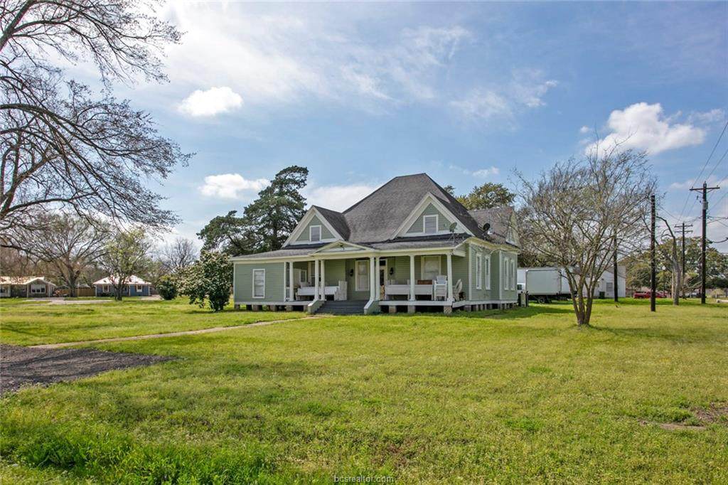 101 33rd Street - Photo 1