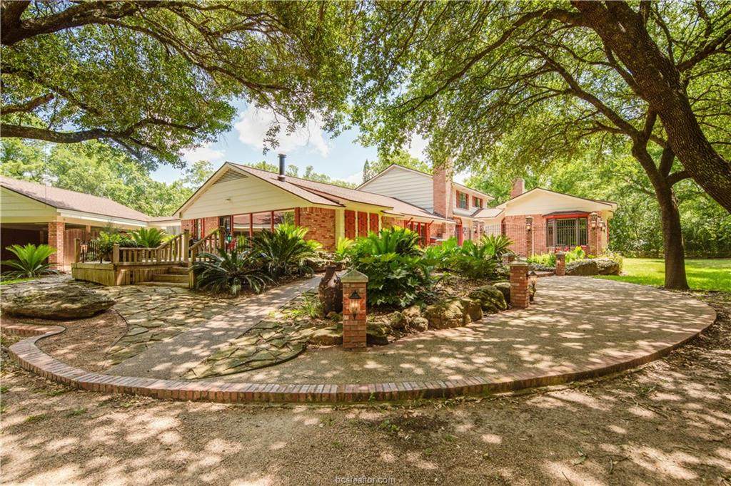 1908 Streamside Way - Photo 1