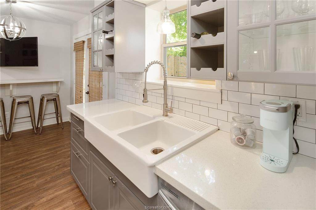 1904 Dartmouth Street - Photo 1