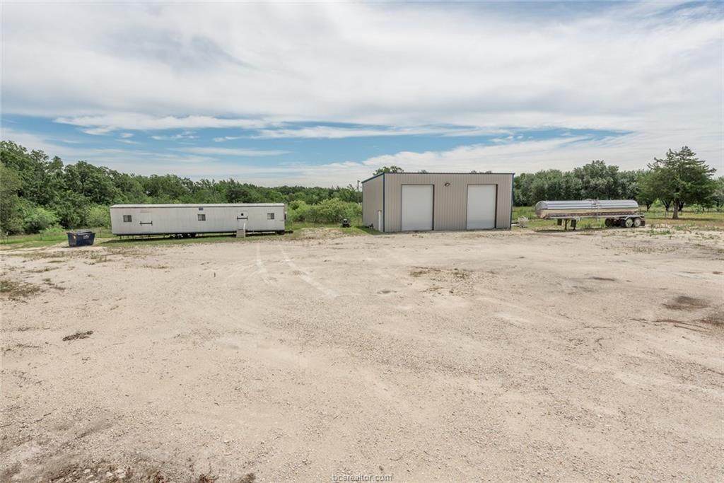 4759 I-45 - Photo 1