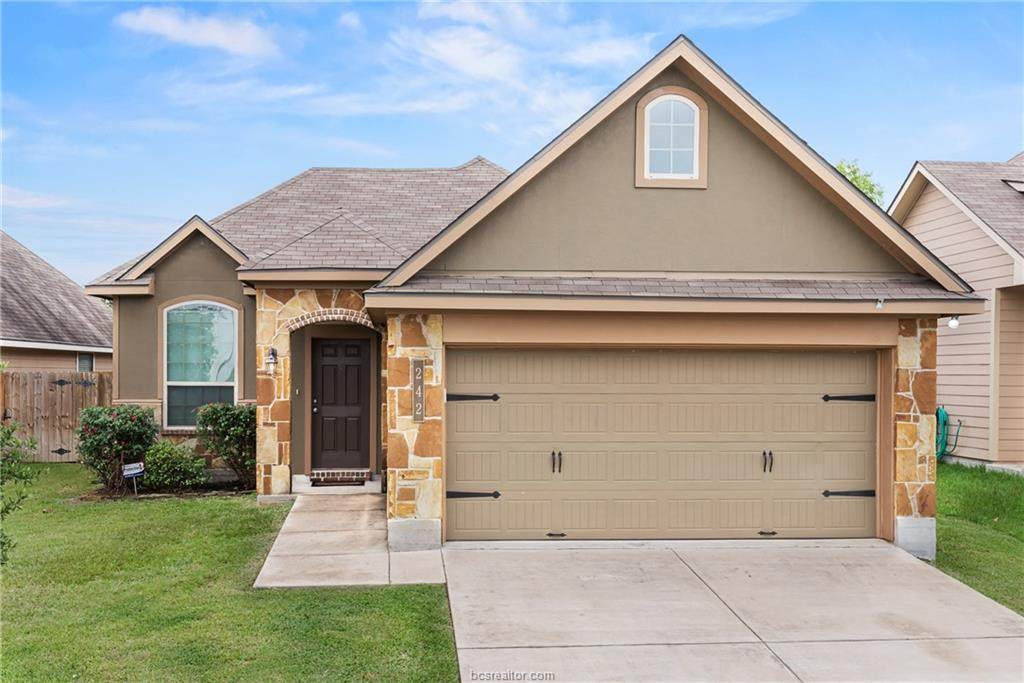 242 Fieldstone Place - Photo 1