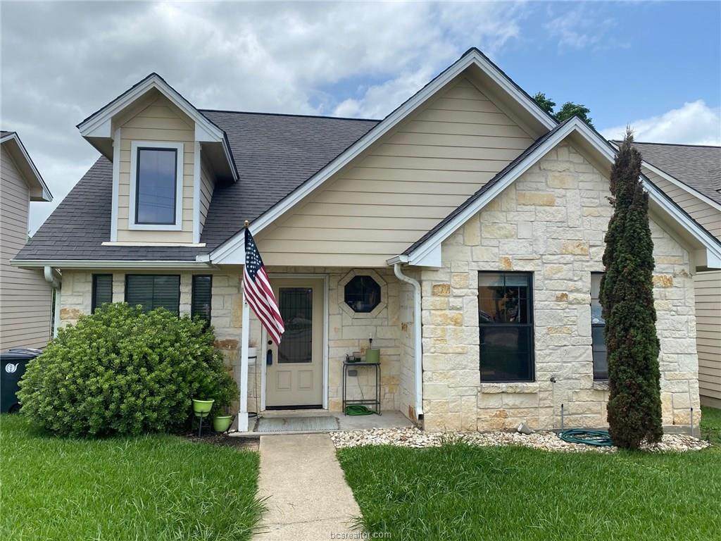 1705 Park Place - Photo 1