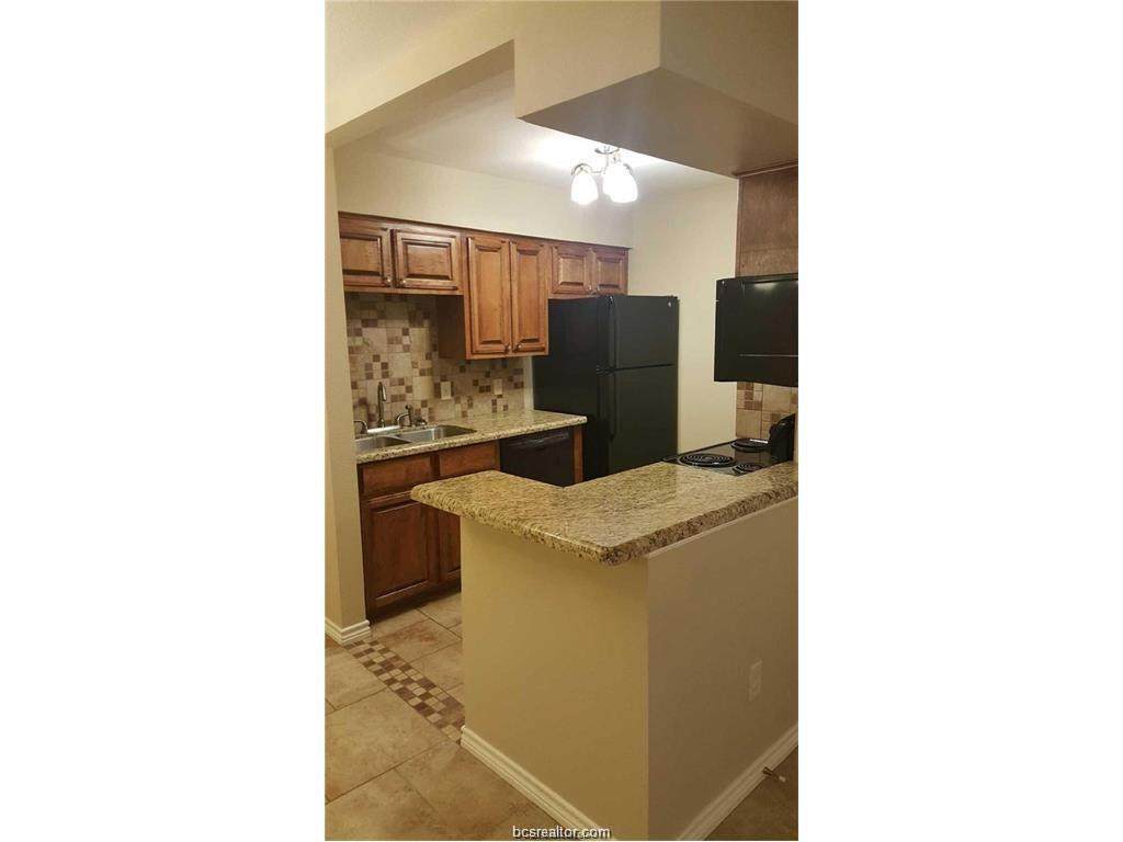 904 University Oaks Boulevard - Photo 1