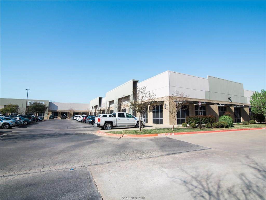 402 Harvey Mitchell Parkway - Photo 1