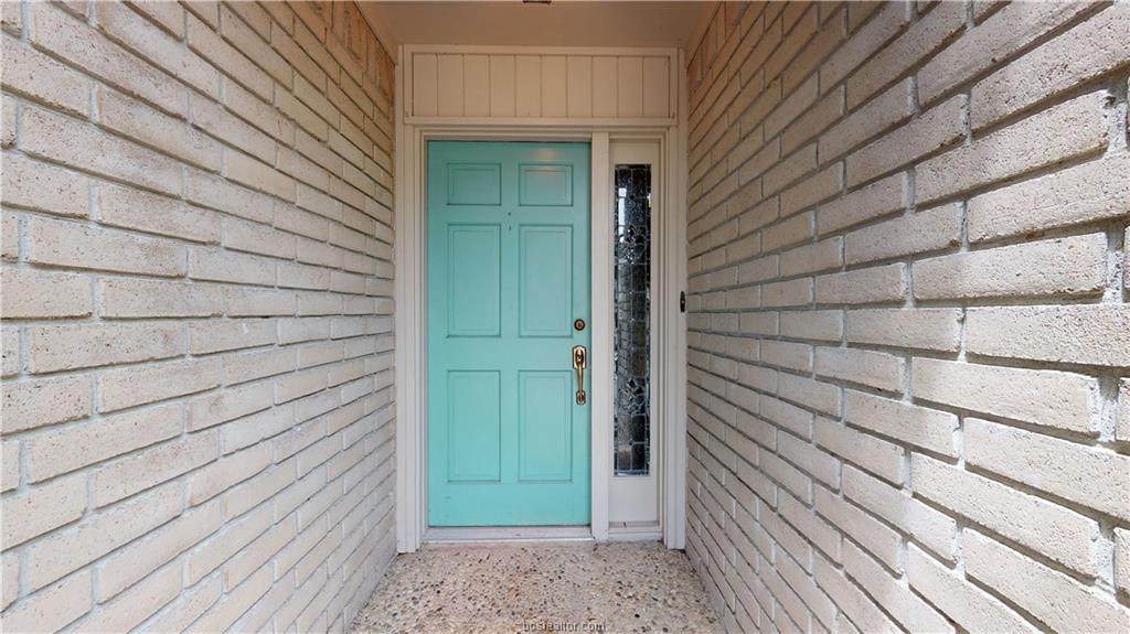 1816 Brothers Boulevard - Photo 1